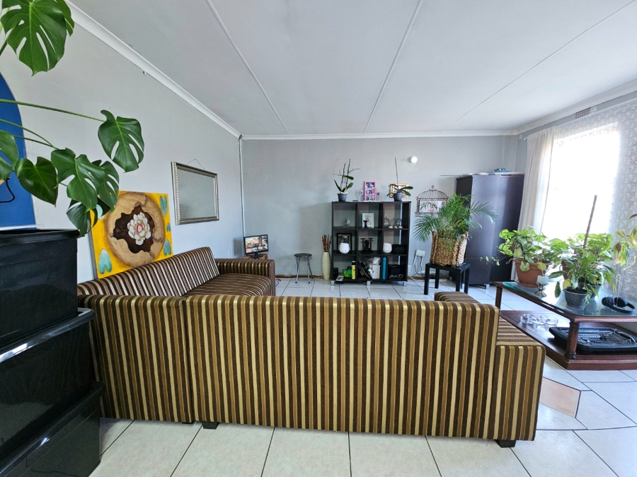 4 Bedroom Property for Sale in Strandfontein Village Western Cape